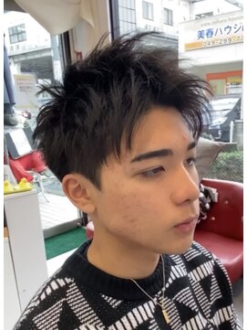 ガジロウ 美容室 蛾次郎 ツーブロ風UPバング