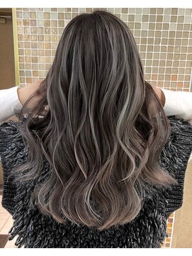 キース(KITH) ハイライト　グレーベージュ