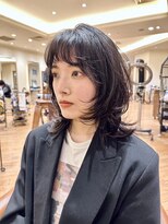 ビュートリアム265(BEAUTRIUM 265)&nbsp;ウルフカット/顔まわりレイヤー/ミディアムレイヤー/黒髪/銀座