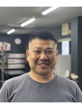 ケースタイル(K-style) クロップ×スキンフェードカット