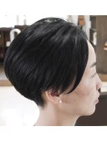 マトカ(Matka)&nbsp;襟足をタイトに収めたハンサムショート