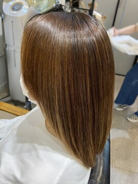 イフバイフィーカ(iF. by FiiKA) ブリーチハイライトのストレート