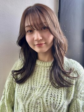 メイカ(MEIKA) ”重ためレイヤー×ベージュカラー”