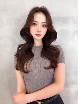 ジーナ 名駅(XENA.) 韓国女優みたいな小顔効果 面長さん向けレイヤーヘア