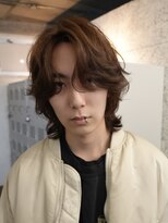 バイフィフス 原宿/表参道(by fifth)&nbsp;ニュアンスパーマミディアムウルフセンターパート大人メンズヘア