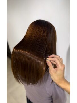 リエル(LIERU) 柔らかい質感の髪質改善カラー