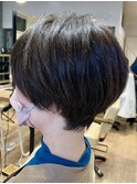 ショートボブ
