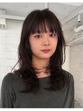 ヨーク(YOKE) ミディアムレイヤーハッシュカットグレージュ前髪20代30代40代