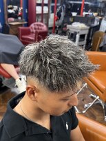 クラウン(CROWN)&nbsp;ホワイトメッシュ×ツイストパーマ