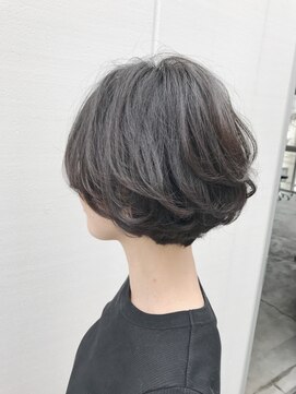 ルーファス 恵比寿 渋谷(Ruufus) 大人のモード束感ショートボブ【Ruufus恵比寿渋谷】