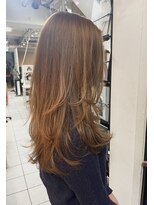 ペネロープ(Penelope)&nbsp;ロングレイヤー/オレンジ系/韓国ヘア/長め前髪