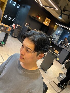 フランクスバーバー アンド ビアークラブ(FRANK'S BARBER and BEER CLUB) パーマツーブロソニックスタイル