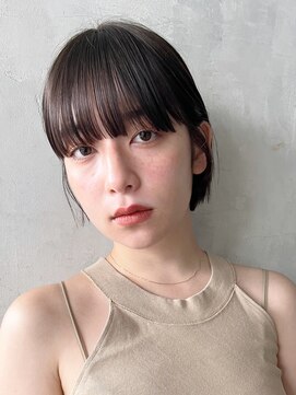 アイティーバイアルバム 松戸店(IT by ALBUM) ストレートショートボブ_斜めバンググレージュカラー_29330