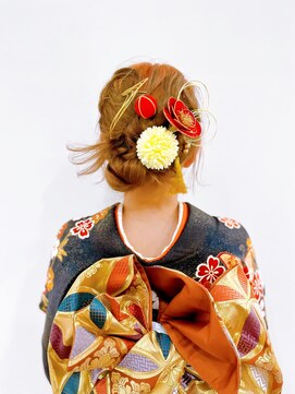 ジラ ヘアアンドメイク(girra HAIR&MAKE) 成人式ヘアセット着付け