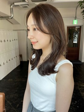 ガーランドギンザ(Garland Ginza) ミディアムレイヤーグレージュ