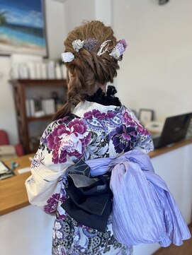 ヘアーコンセプト(HAIR CONCEPT) 浴衣着付けとヘアセット