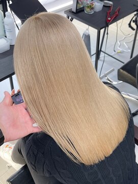 ロイス 渋谷(ROIS) ボブルフ/ネビージュ/小顔/ワンレン/スモーキーアッシュ[渋谷駅]