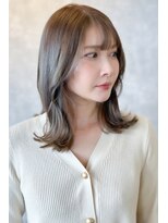 ノノリリ(NONORIRI)&nbsp;韓国風レイヤーカット大人可愛い20代30代人気ミディアムベージュ