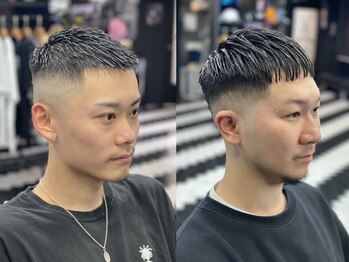バーバースタイルクラブスリー(BARBER STYLE CLUB 3)の写真/【カット最終受付20時】遅い時間も営業しているので仕事終わりや学校帰りも通いやすい◎
