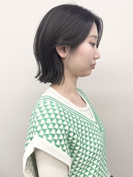 モリオ(morio) 耳かけ外はねワンレンボブ