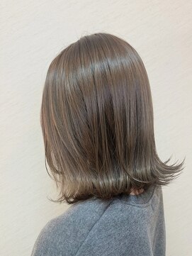 エクラート イーリス 高田馬場店(ECLART IriS) ブリーチなしグレージュカラー