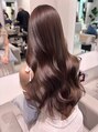 ステア ケース(stair case)&nbsp;巻き髪が映える上品なうる艶カラー