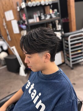 コア 新宿(CORE) 韓国風フェザーマッシュ×ナチュラルツーブロック