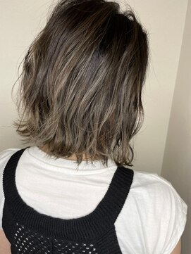 フロート 小阪店(float) アッシュグレー_マロンベージュ Aラインボブ かきあげ