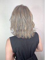 リベルテ 新宿(Liberte) ホワイトミルクティーベージュ