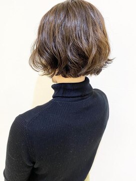モリオ フロム ロンドン 成増店 【morio成増/玉井】ショートボブ　ニュアンスパーマ