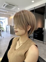 ビューエヒメ(VIEW EHIME)&nbsp;小顔カットショートボブ大人可愛いアッシュオリーブ20代30代40代