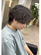 ファースト 秦野店(First) メンズ/波巻きパーマ/センターパート/マッシュ/学割/秦野駅