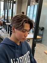 リッチブランドアンドコー(Rich Brand&Co)&nbsp;アップバングツーブロックダブルカラーブリーチメッシュ