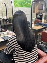 メノン 茨木店(Menon)&nbsp;高濃度水素縮毛矯正かける×ブラックカラー