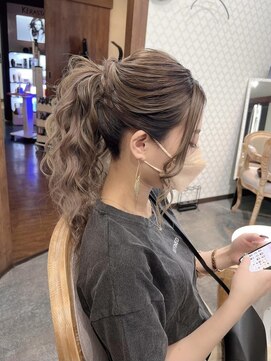 ブランシスヘアー(Bulansis Hair) ポニーテール