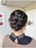 アップスタイル　ヘアアレンジ　パーティーヘア　シニヨン