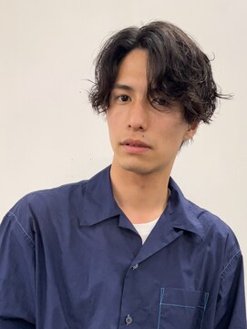 マーシー(MAAAAAC) 【MAAAAAC】センターパート スパイラルパーマ