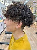 波巻きスパイラルパーマメンズマッシュツーブロックメンズパーマ