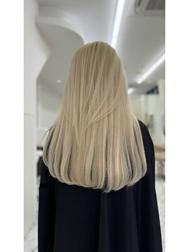 ナナ(NANA) ブロンドミルクティーベージュ・ダブルカラー・ケアブリーチ