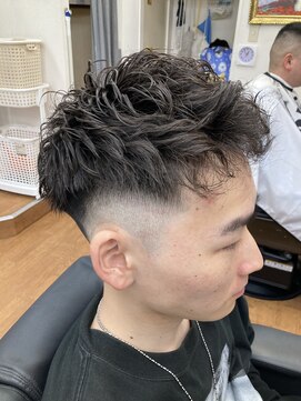 カットワン 竹の塚店(Cut-one) ツイストスパイラルフェード