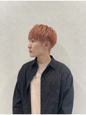 ピンクベージュ