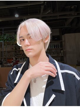 ジルバイジゼル(JILL by GiseL) 中世ウルフ/メンズウルフ/ハイトーン/ダブルカラー/ホワイト