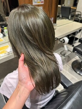 ニュートン(NEWTON) カーキブラウン20代30代髪質改善ハイライトインナーカラー立川