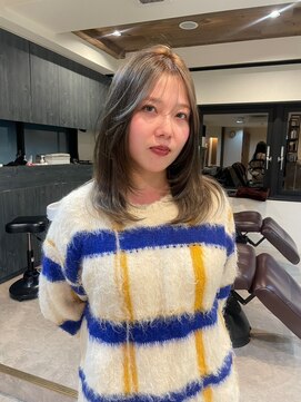 ユニコ(unico) オリーブベージュ/オリーブグレージュ/レイヤーカット