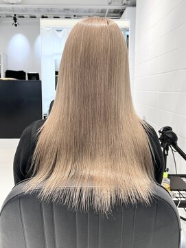 ココ 原宿(KOKO) 黒髪小顔クラゲヘアーオリーブグレーココアベージュ