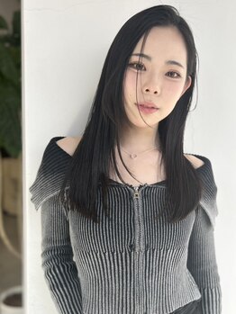 ディーカヘアー(Di KA HAIR)の写真/【髪質やお悩みに合わせて厳選された薬剤を使用】ダメージレス縮毛矯正で艶感溢れる手触り抜群のシルク髪へ
