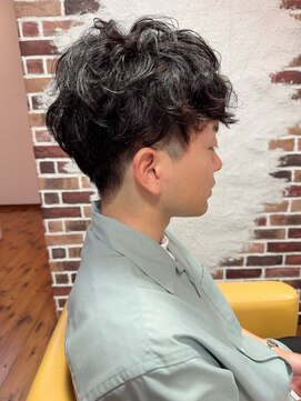 クラッチ (Klutch) クセを生かしたパーマ