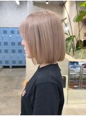 ショートボブミルクティーベージュカラーダブルカラーハイトーン