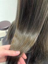 ミモザ シンサイバシ(Mimosa shinsaibashi)&nbsp;オリーブカラー