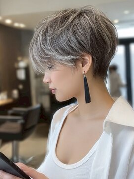 ハーシーバイアポロ 相模大野(HERSHE by apollo) xカット//ホワイトグレージュ/レイヤーカット/チェリーブラウン